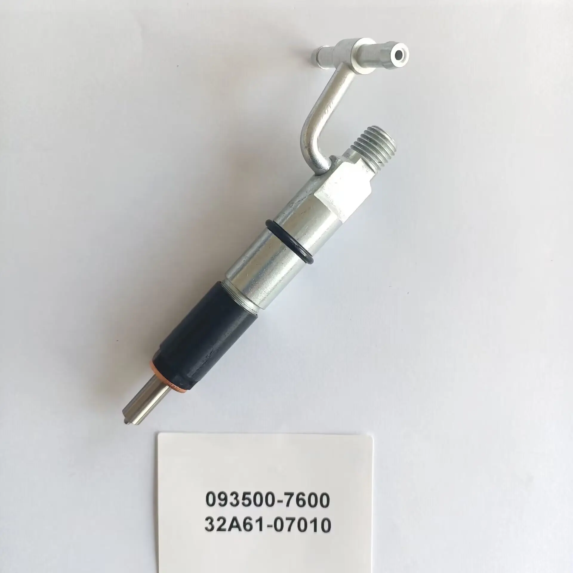 Diesel Fuel Injector 093500-7600, 32A61-07010 (NOZZLE DLLA150PN088 )For S4S-DT S6S-DT Engine