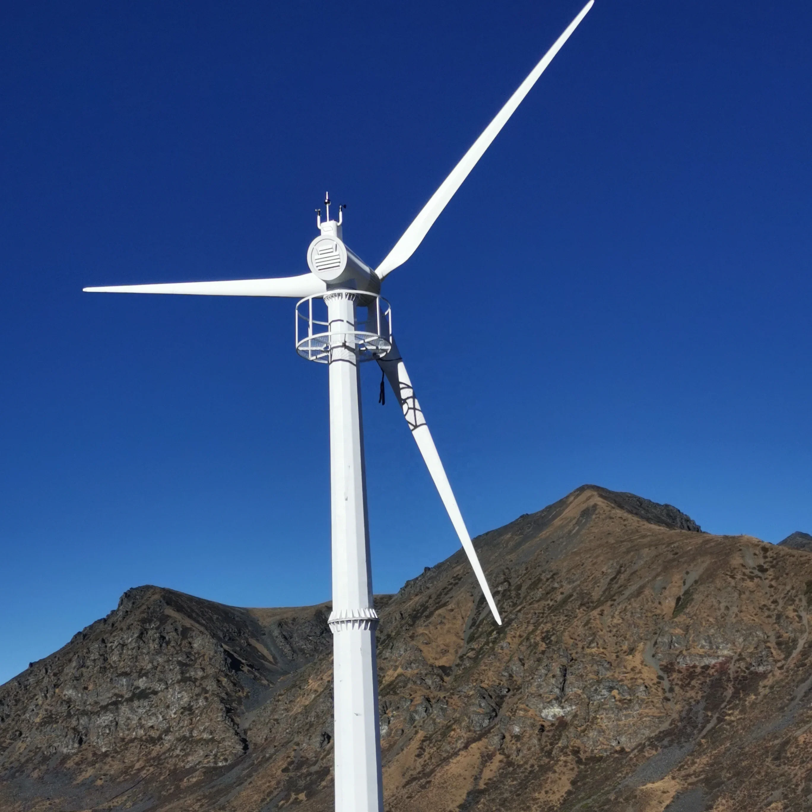 CE Pitch Control Yaw On-grid Off-grid Single Three Phase 50KW Turbine Wind Generator /100kw Wind Turbine Price Good