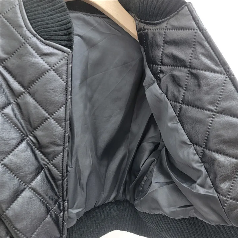 DEAT Płaszcz damski Super Pu Leather Patchwork Knit Puff Sleeve Solid Color Plaid Krótkie kurtki 2025 Nowa moda Wiosna 11A01534