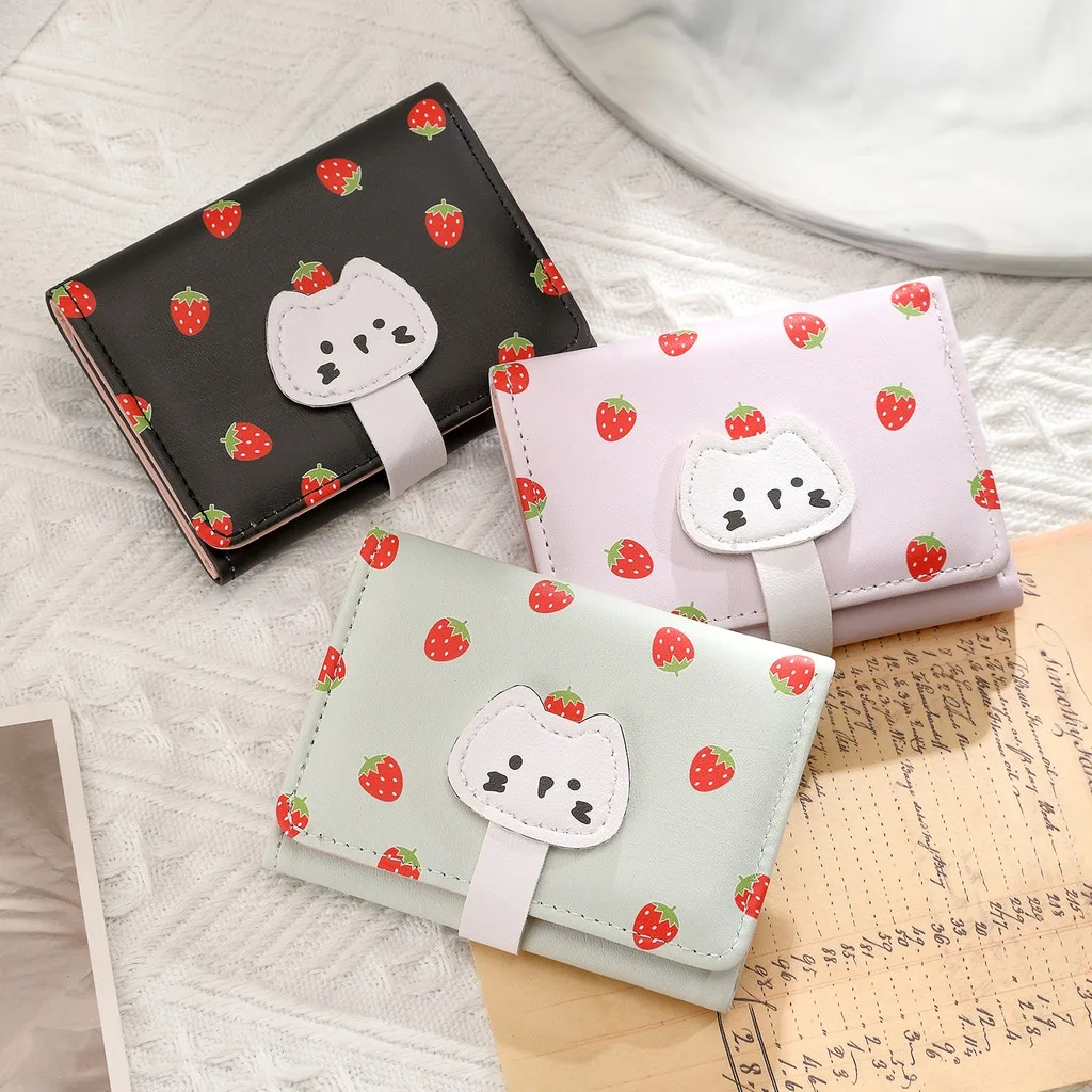 Women's Short Tri-fold Wallet Cute Strawberry Cat PU Leather Purse Large Capacity Card Case Portable Coin Organizer Handbag