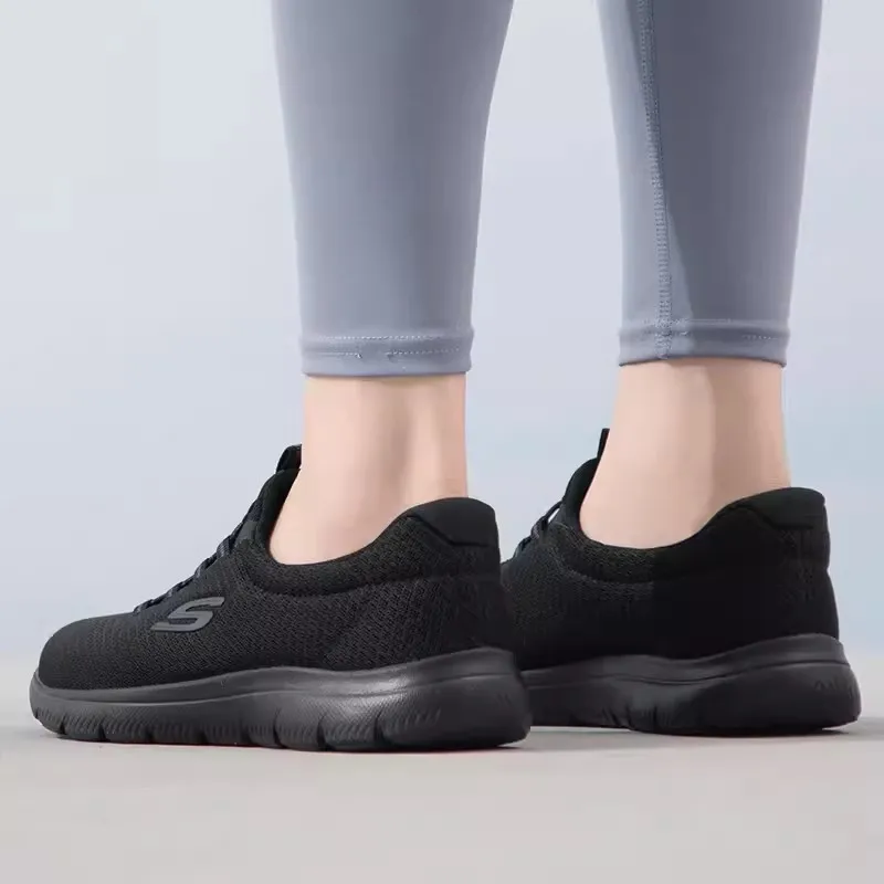 Skechers รองเท้าผ้าใบสตรีฤดูร้อนรองเท้าวิ่งลําลองตาข่ายระบายอากาศรองเท้าวิ่งช้าลง