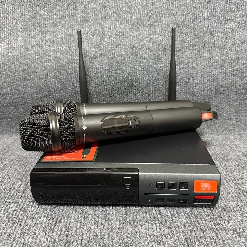URX9900 wireless microphone one to two household U-segment infrared FM microphone