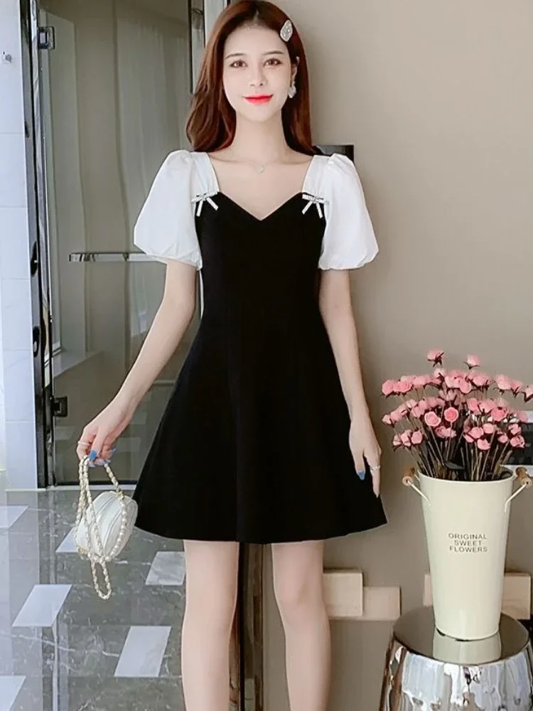 Abito femminile nero a maniche corte in chiffon di raso di seta Midi Abiti da donna A Line Kpop Elegante lusso Estetico di alta qualità Novità