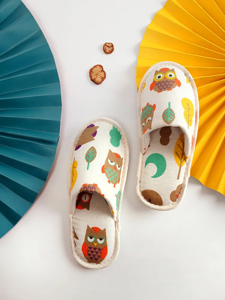 Tourist Hotel Single-Use Slippers Cute Home Children\'s Cotton Linen Slippers Fit Most All Kids Floor Slippers for Girl Boy