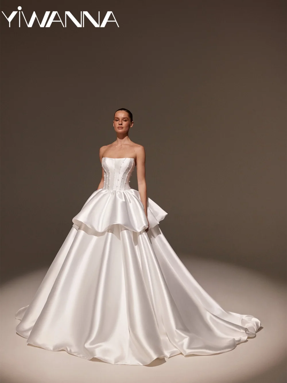 

Tiered Shimmering Beaded Wedding Dress Strapless Satin Princess Long Bridal Gown 2026 New Customized Dreamy Dresses For Bride