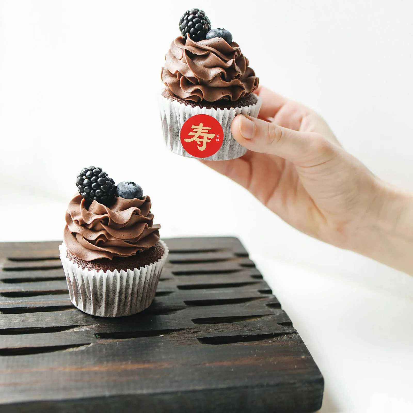 

40Pcs Chinese Lucky Stickers Red Shou Symbol for Cake Dessert Table Pudding Cups Easy Peel Stick Festive Decor