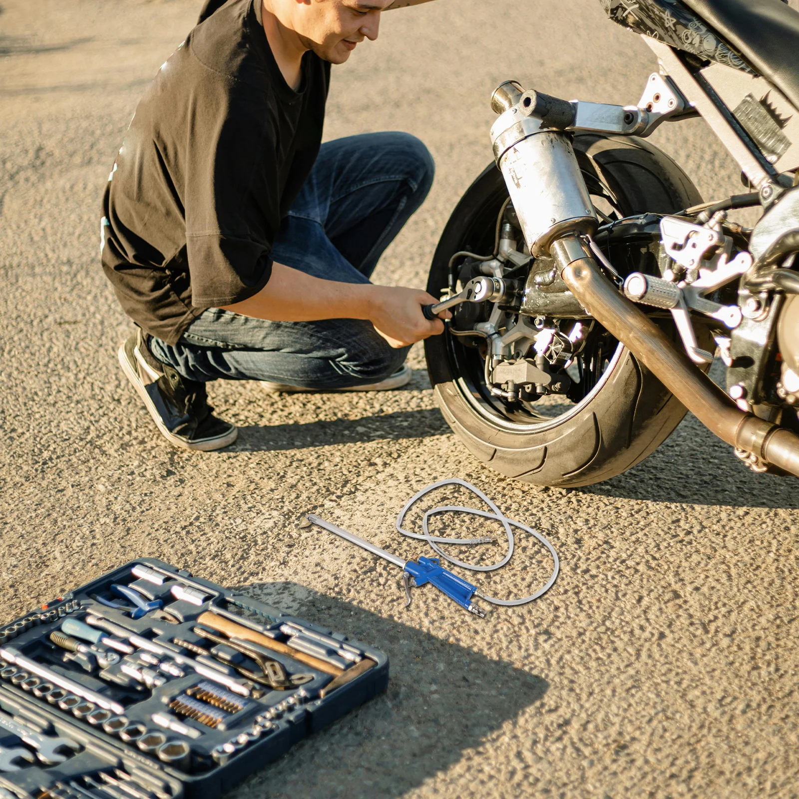 

Car Engine Oil Cleaner Pneumatic Cleaning Tool Durable Air Sprayer for Auto Engine Deep Cleaning and Grease Application