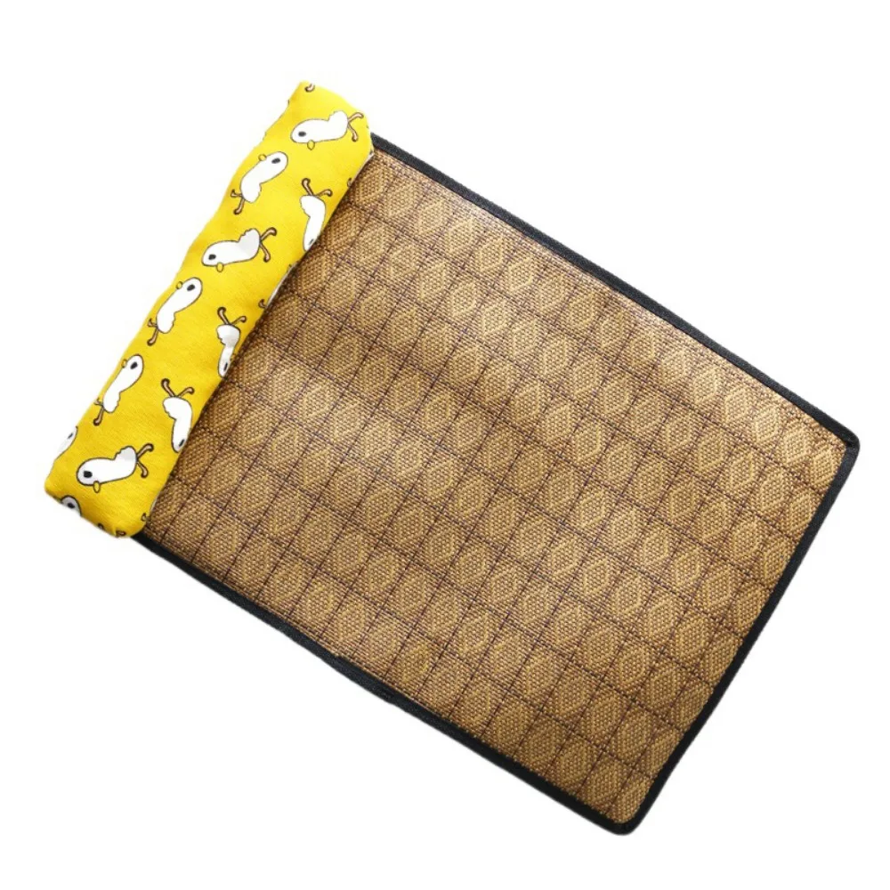 

Durable Foldable Ice Silk Dogs Mat Pad Waterproof Rattan Woven Pet Cat Cooling Mat Soft Keep Cooling Dog Crate Sleep Bed Outdoor