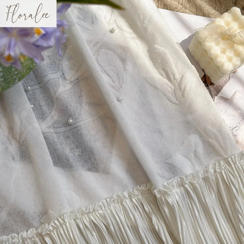 Velvet Embossed Gauze Curtains with Spliced ​​skirts and Curtains That Are Light-transmitting and Impermeable To People