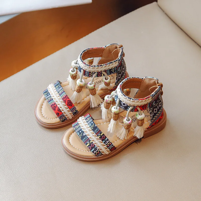 Girls' sandals 2024 Summer new little girls style princess shoes Soft soled fringe shoes for baby girls children's shoes