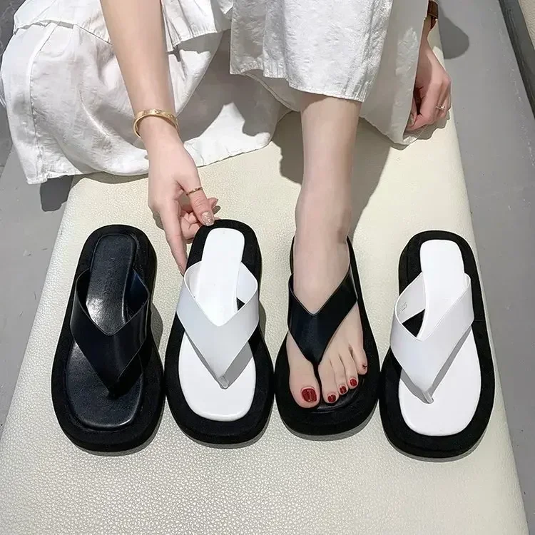 Flip Flops Summer Shoes Women Flat Platform Casual Slippers Outdoor Beach Sandals Thick Bottom Non-slip Home Slides 2024