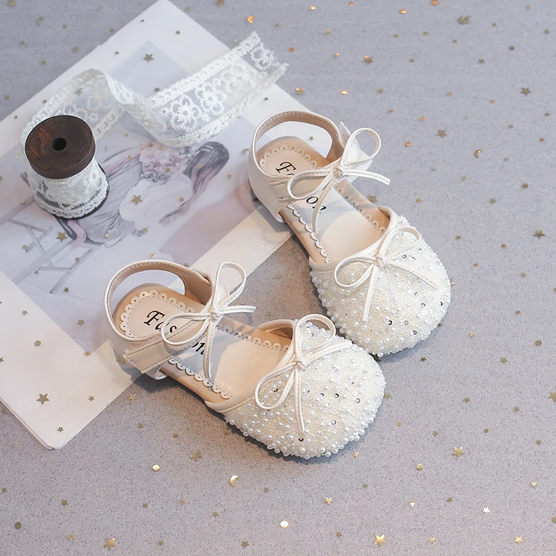 Glitter Beaded Leather Sandals with Cute Bow 2026 New Summer Kids Mary Jane Shoes Soft Sole Princess School Party Wedding Shoes