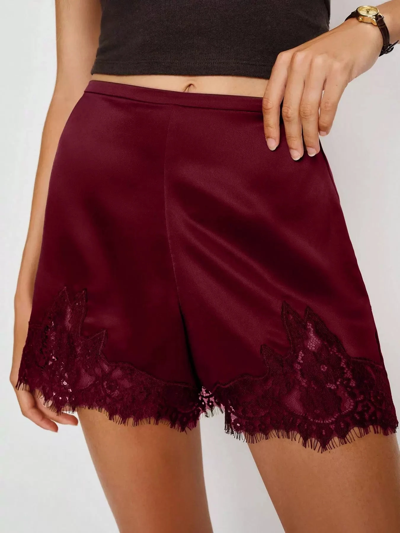 Autumn and winter new European and American high waisted casual shorts loose hot pants high waisted sequins bead