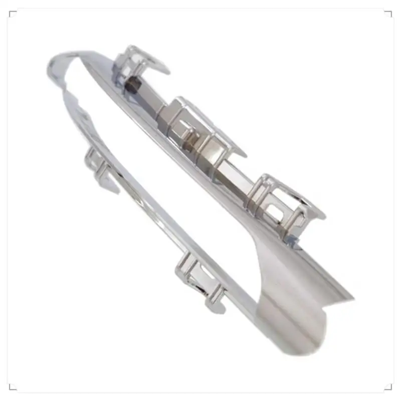 

Комплект накладок левой и правой противотуманной фары для Mercedes Benz CLS550 2012-2015 гг.