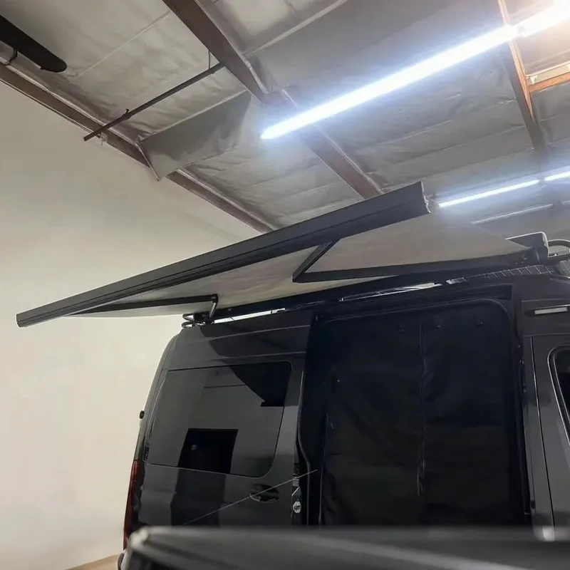 Manual Motorized Side Mounted RV Sunshade Awning for Camper Van Motorhome Awning With Strip