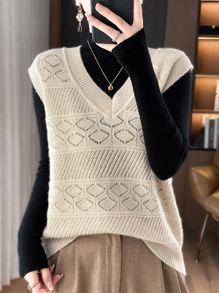 

100% Pure Wool Waistcoat Women's V-Neck Loose Knit Vest Pullover Fashion Jacquard Hollowed Blouse Autumn New Sleeveless Sweater