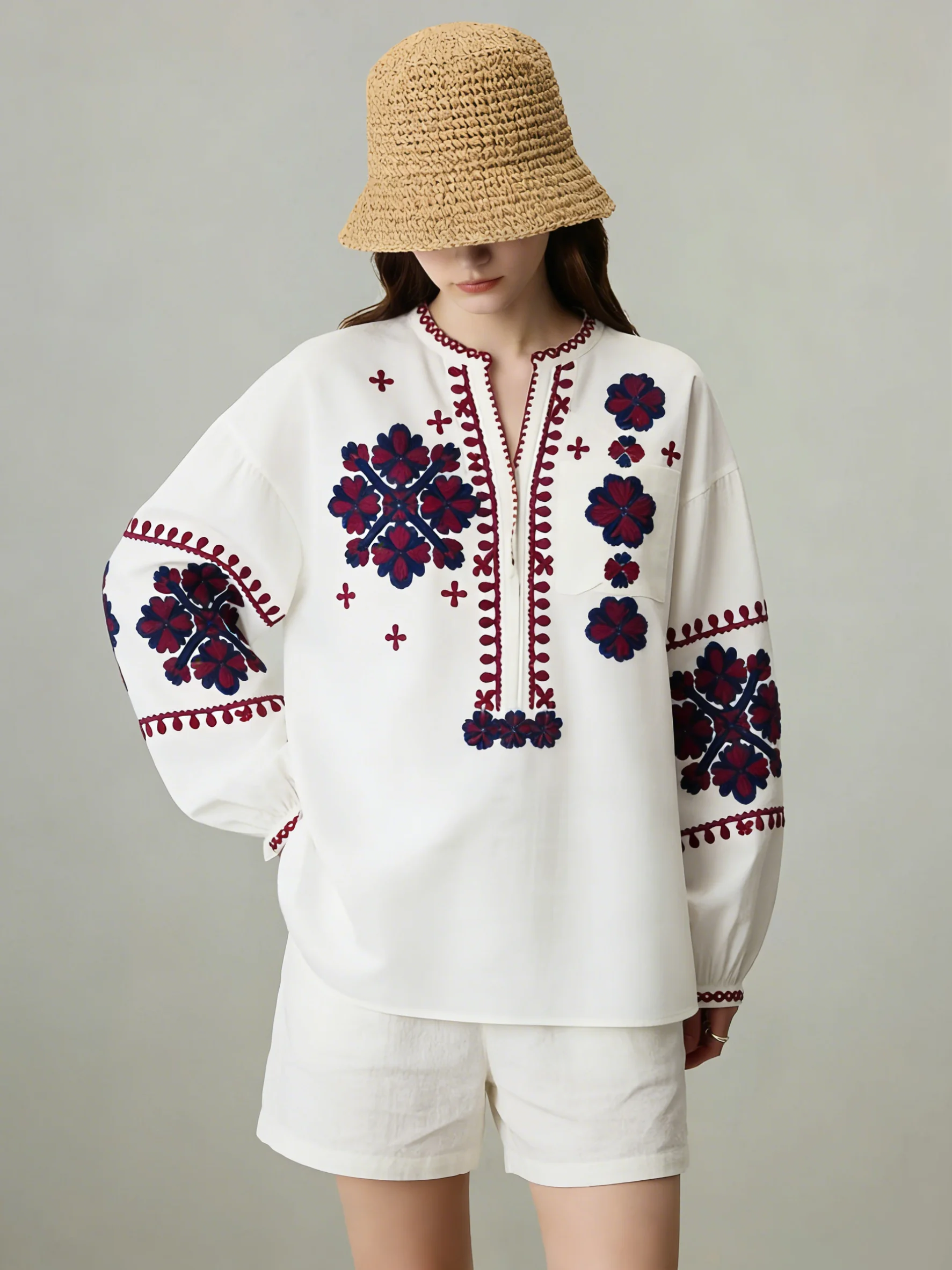 

Ретро-блузка с вышивкой в виде четырехлистного клевера, женская, белая, с длинным рукавом, свободного кроя, с V-образным вырезом, из весенней коллекции