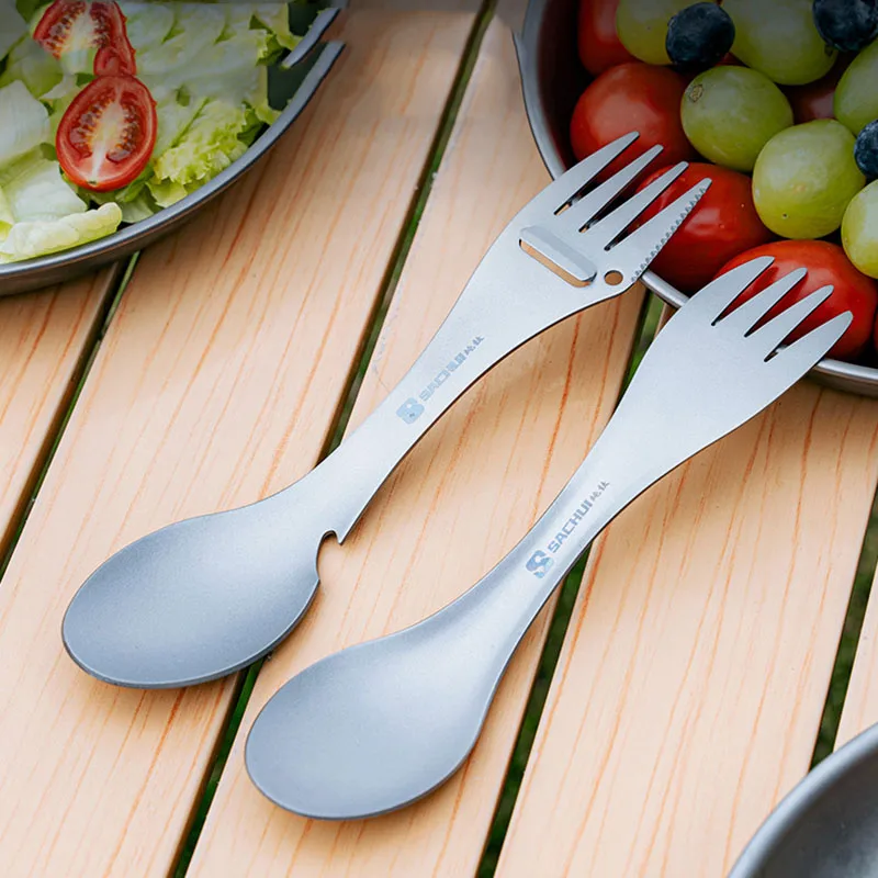 Fourchette-cuillère multifonctionnelle 5 en 1 en titane pur, couverts de camping ultralégers en titane, cuillère portable, couverts d'extérieur, ouvre-bouteille