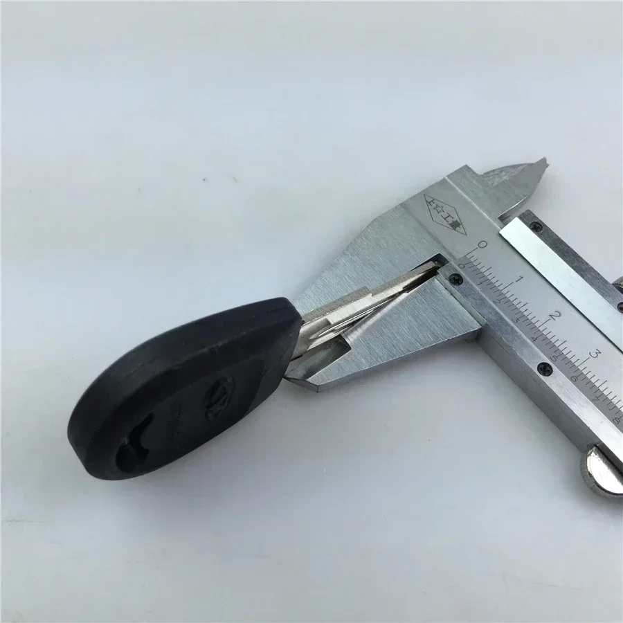7pcs For ZQ696 Chery Auto Slot Key Blank Key Refitting Tool Auto Parts Free Shipping