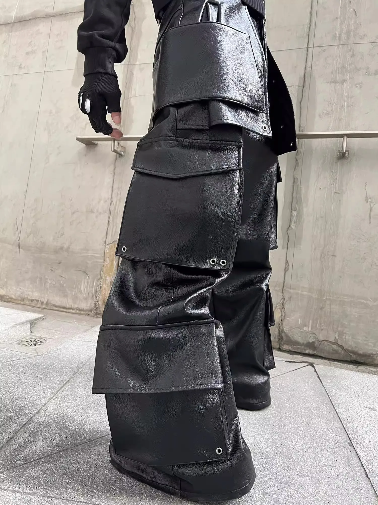 Mauroicardi Spring Cool Long Baggy Black Pu Leather Wide Leg Cargo Pants Men with Many Pockets Mens Designer Clothes Streetwear