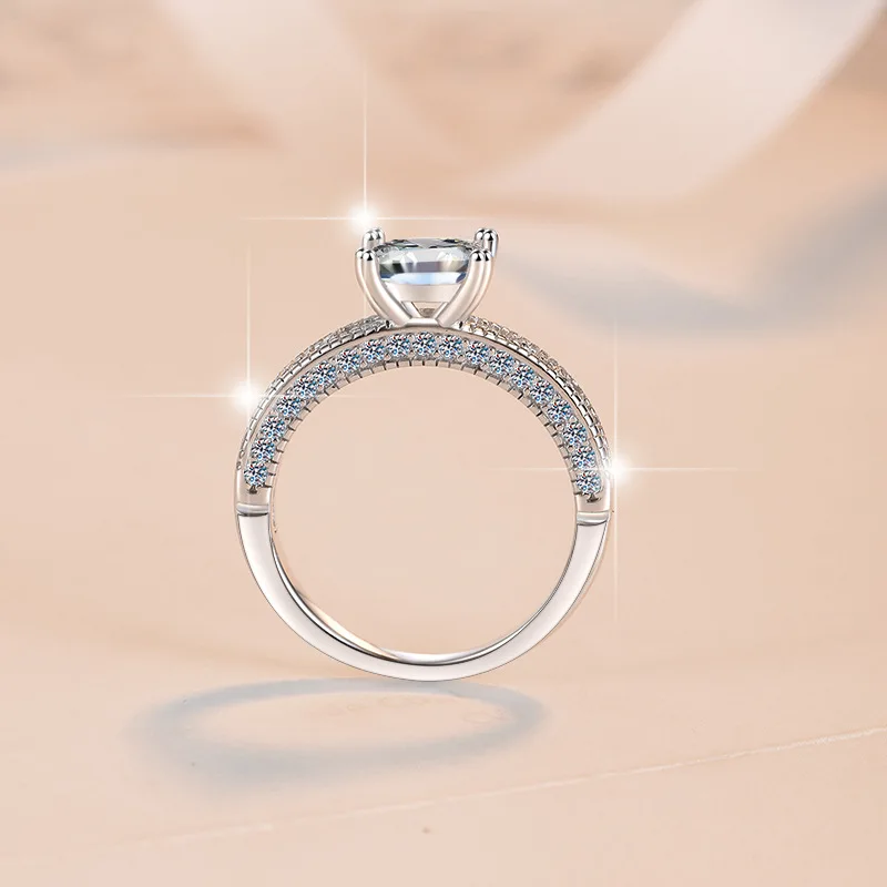 

Кольцо Princess-Cut Женское муассанитовое кольцо PT950 длиной 1,2 карата — блестящий блеск, отдельные края, приятная для кожи одежда