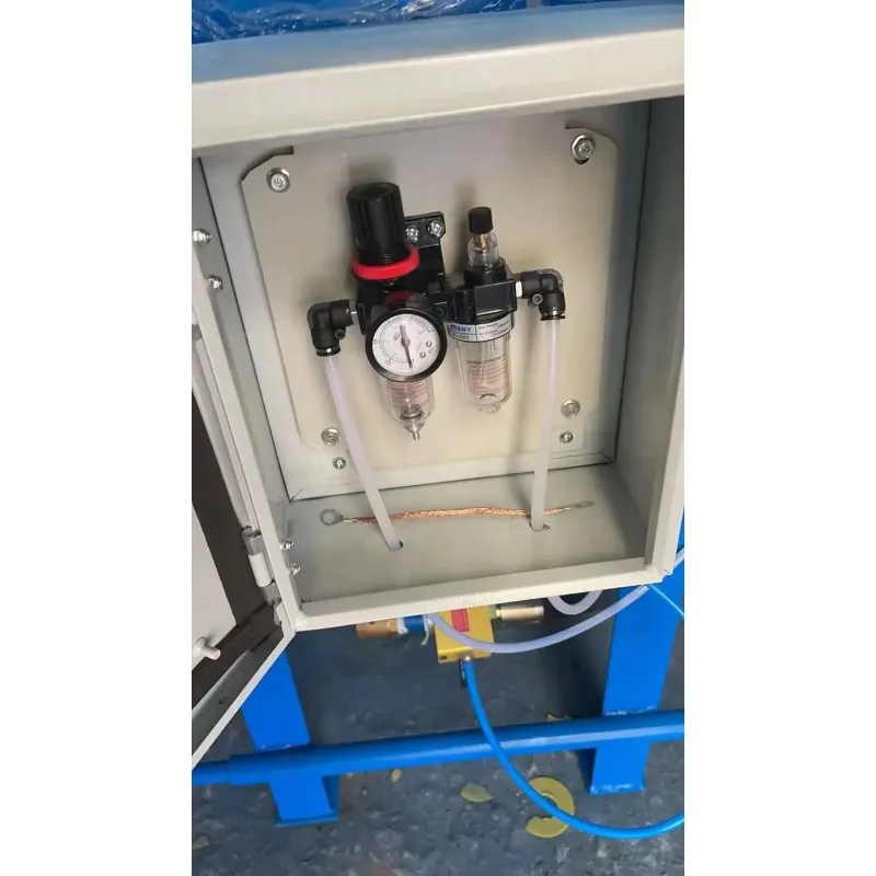 

Industrial Grade Wet Sandblaster Equipment for Cleaning And Polishing Projects Sand Blasting Machine