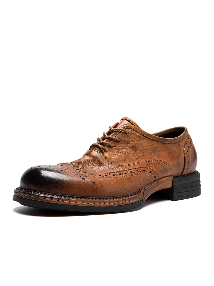 High End masculino maduro esculpindo sapatos de Brogue, vestido formal Oxfords, noivo de casamento, bonito