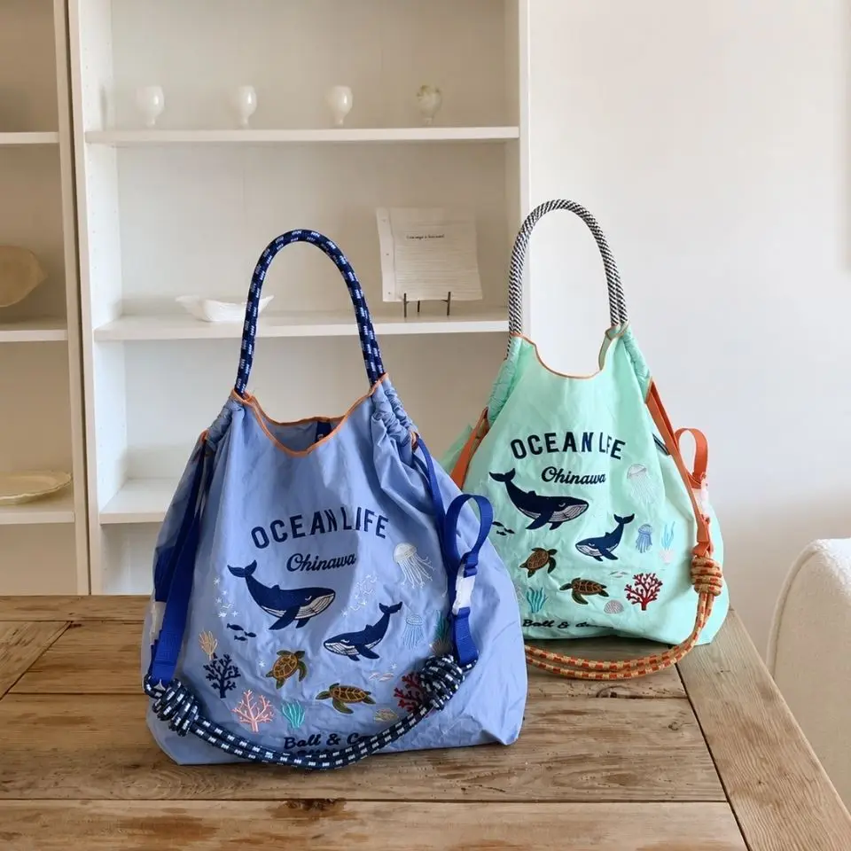 Women's Handbag with Ocean World Embroidery, Large Capacity Commuter Bag, Lightweight and Foldable, Suitable for Shopping, Casual Use, Holiday Parties, and Surprise Gifts