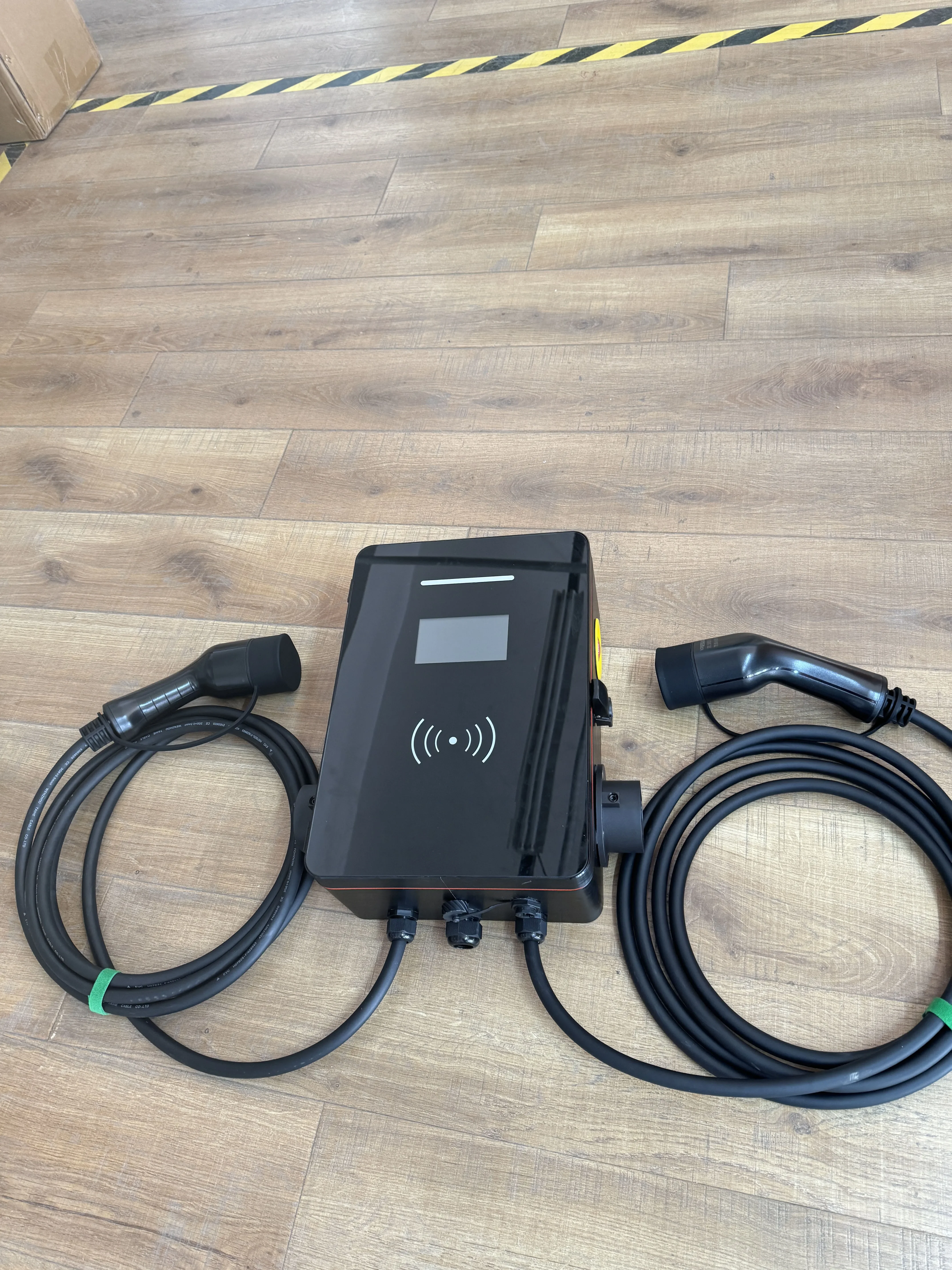 التجارية Ocpp Mennekes 32A 3 المرحلة 14kw 22kw 44kw مزدوجة بندقية Wallbox شحن كهربائي سريع شاحن EV