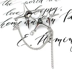 Korea Niche Design Four-Pointed Star Brooch Metal Chain Five Stars Pins Simple Temperament Exquisite Badge Coat Suit Accessories