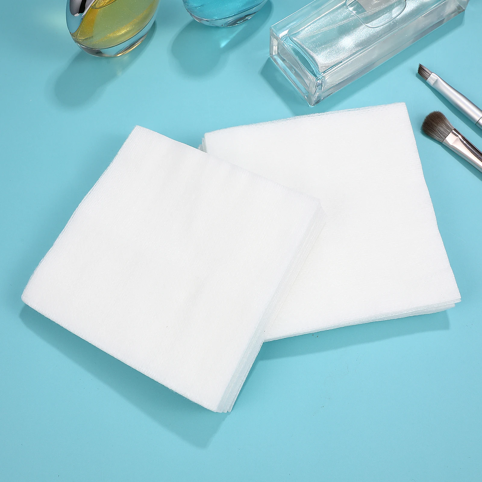 Démaquillant jetable Non tissé carré, nettoyage du visage pour l'élimination du Toner, outil de soins de la peau, rondes en coton à usage sec et humide, 200 pièces