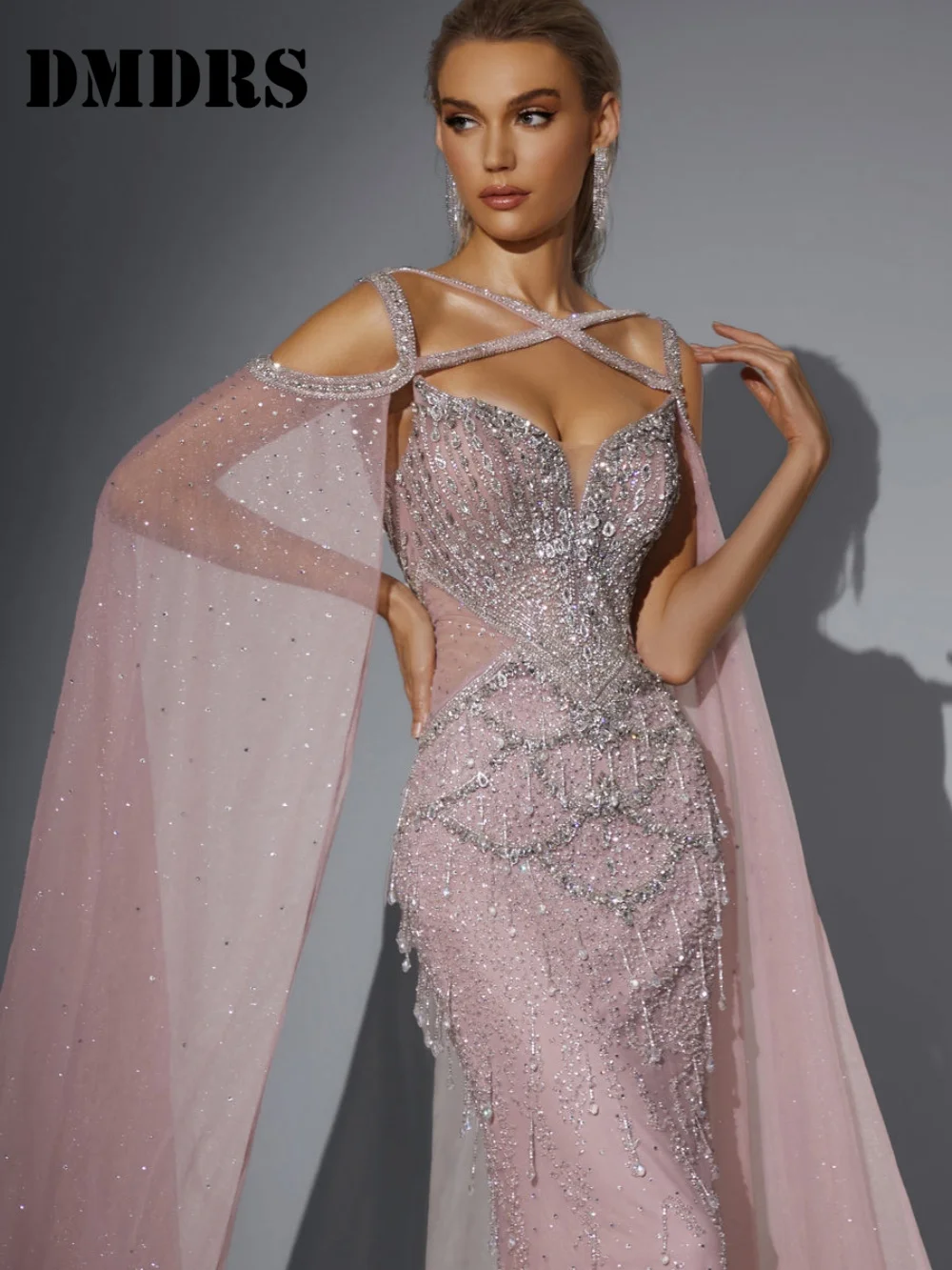 

Graceful Cape Evening Dress 2025 Graceful Crystal Beaded Party Gown Modest A-line Floor Length Party Dresses فساتين سهر