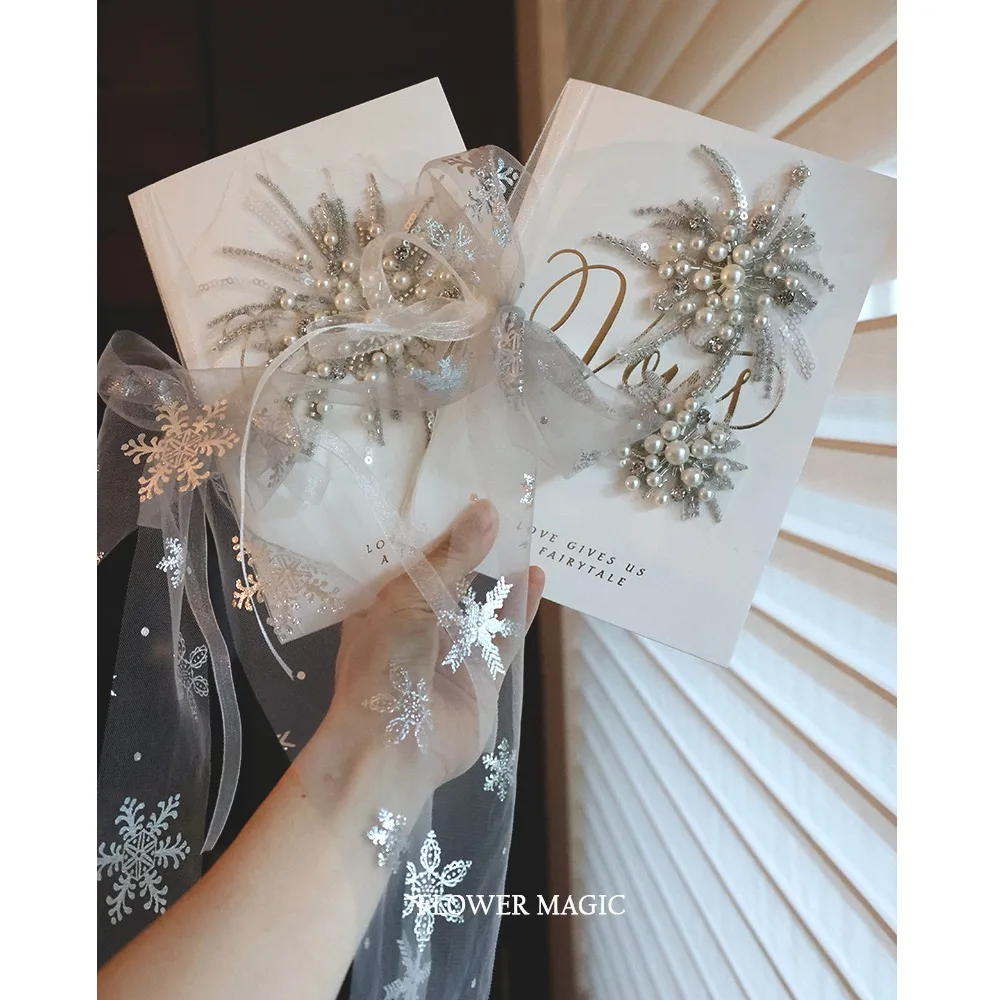 

2 шт., свадебная книжка, жемчужное кружево, дизайн со стразами, свадебная церемония для жениха и невесты, пригласительный подарок, его и его бестселлер