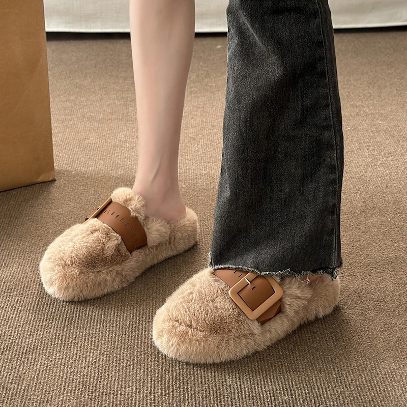 

2024 Rubber with fur Slippers Casual Flock Med Shoes Platform Fur Flip Flops Cover Toe Slipers Women Slides Luxury Plush Flat