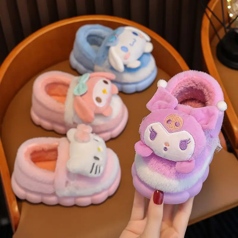 

Популярные тапочки Sanrio для девочек Hello Kitty Kawaii на флисовой подкладке, студенческие зимние модные детские хлопковые тапочки с героями мультфильмов в стиле аниме, новый стиль