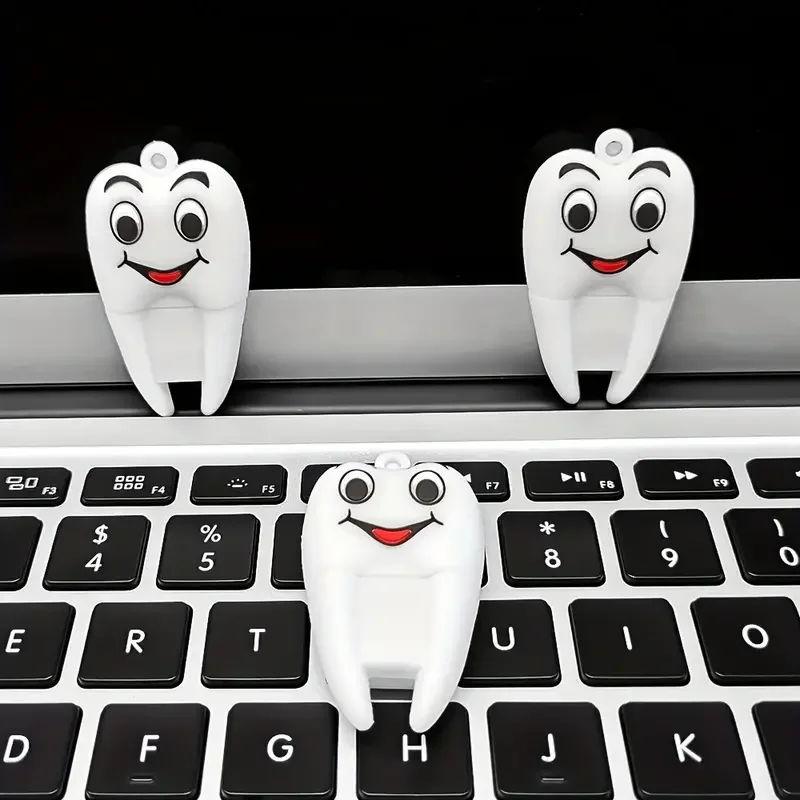 โมเดลฟันการ์ตูนสีขาวพิมพ์โลโก้ได้ตามต้องการ USB2.0แฟลชไดร์ฟ4GB 8GB 16GB 32GB 64GB 128GB