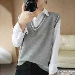 Female Sweater Pullover V-Neck Loose Gray Waistcoat Contrasting Colors Women's Knitted Vest Tops 2024 Winter Jumper Wool Classic