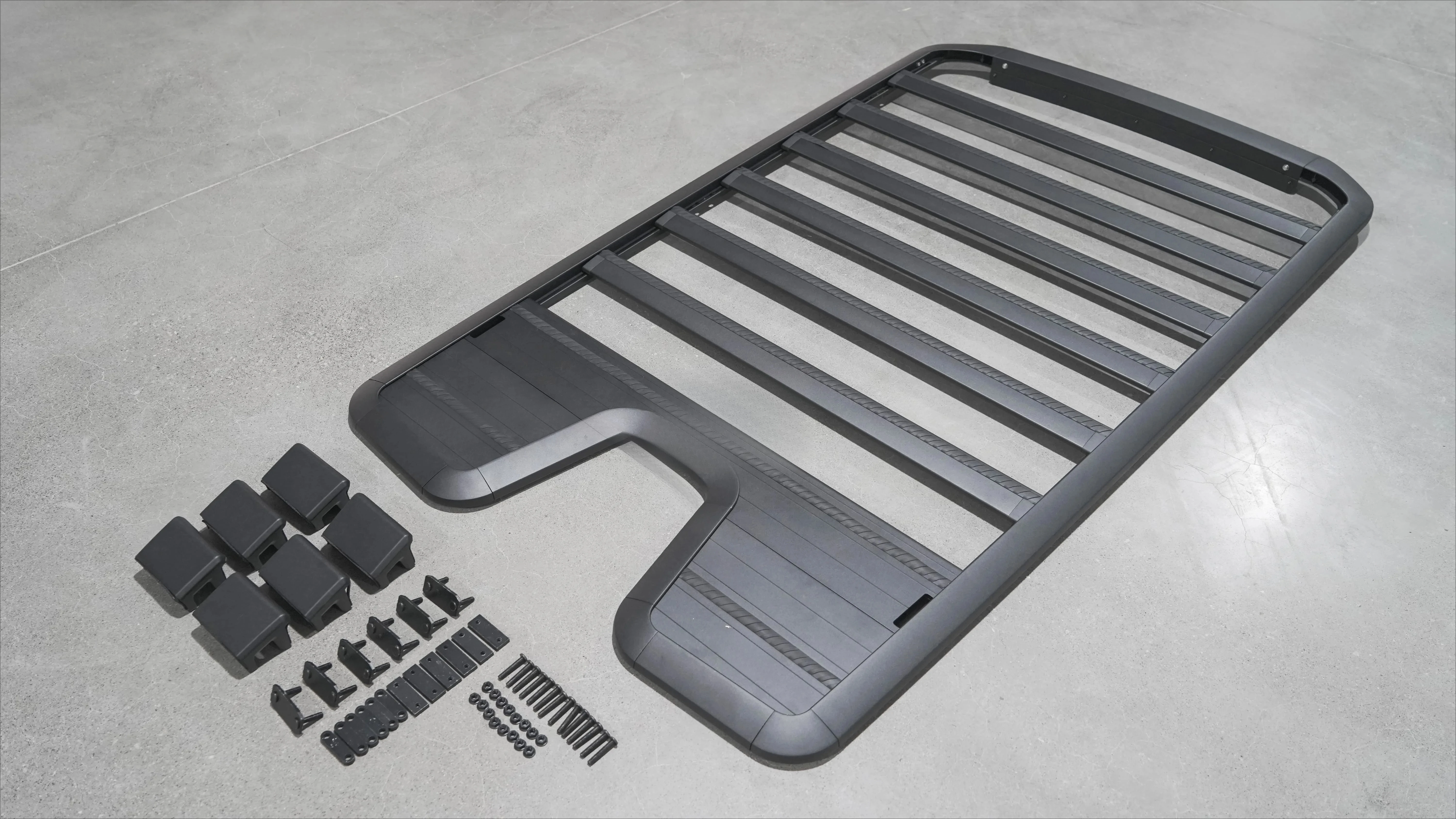 Car Roof Racks Roof Platform for 2020-2025 Land Rover Defender 130 High Quality Aluminum Roof Basket YH-Q-LD024