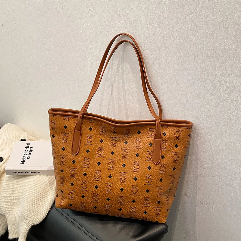 

2025 New Commuter Handbag Fashionable and Versatile Large Capacity Single Shoulder Underarm Bag