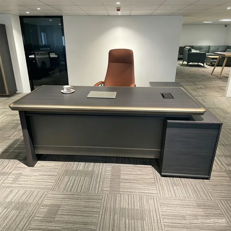 CEO desk Light Luxury Office , Executive Desk Chair Set, Simple And Modern Design, Suitable For Finance Departments, Small Cabin