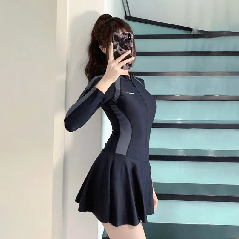 Traje de baño para mujer, conjunto de Bikini 2025, traje de baño fino de una pieza bonito y fresco, vestidos de playa para primavera, traje de protección solar de verano para niñas