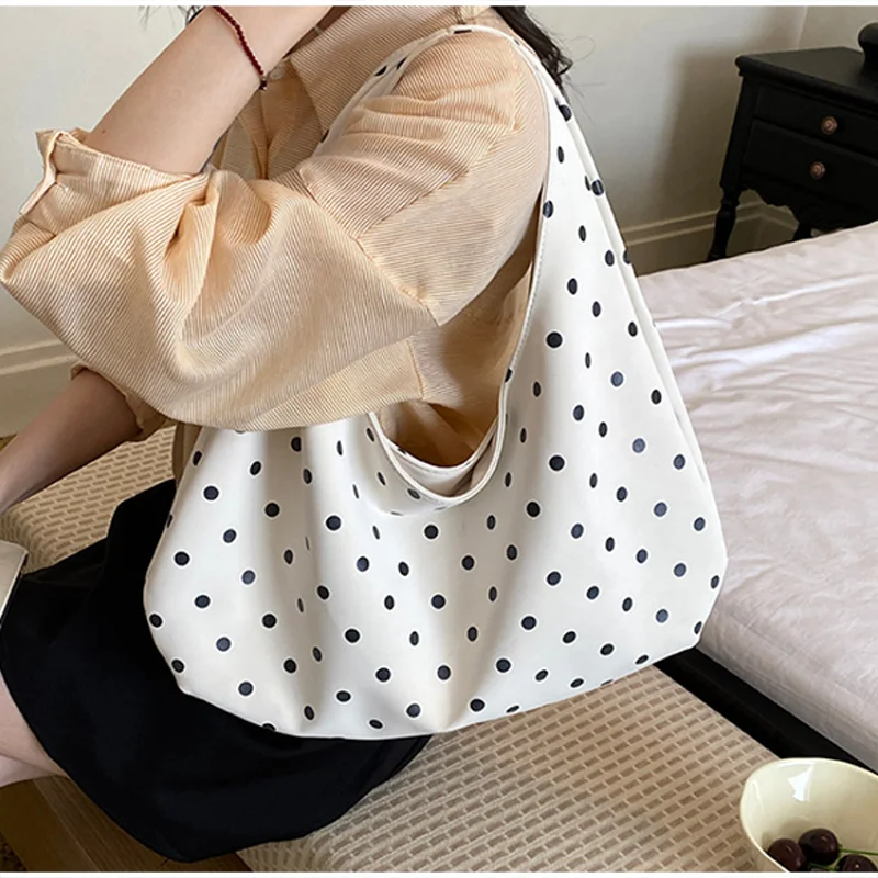 

2026 Spring Summer New Polka Dot Dumpling Bag Women Korean Style Underarm Tote Contrast Color Commute Purse Large Capacity