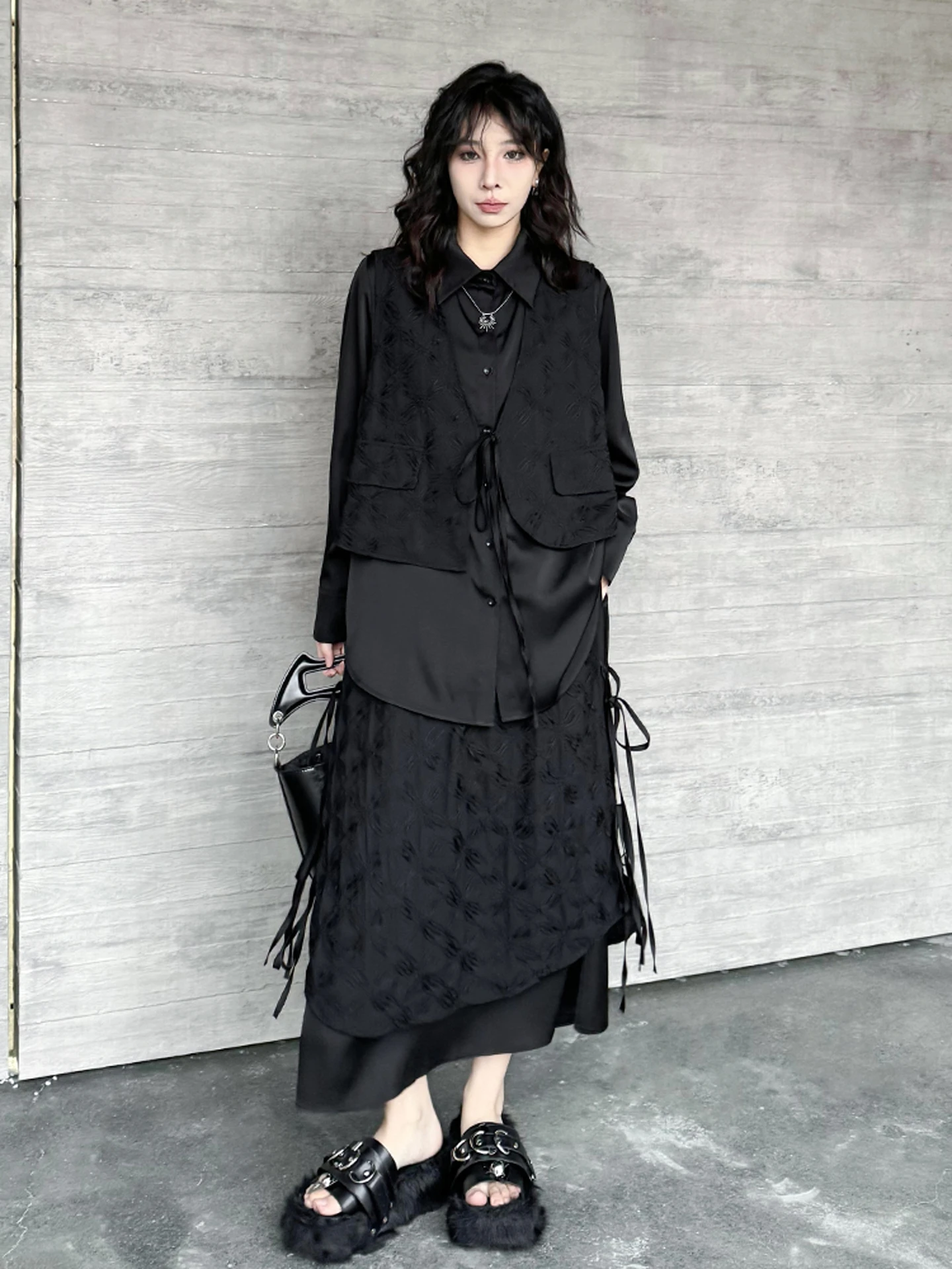 

Fashionable Dark Style Set Skirt Spring New Hong Kong Style Design Sensation Slimming Fake Two-Piece Shirt Uneven Half-length...