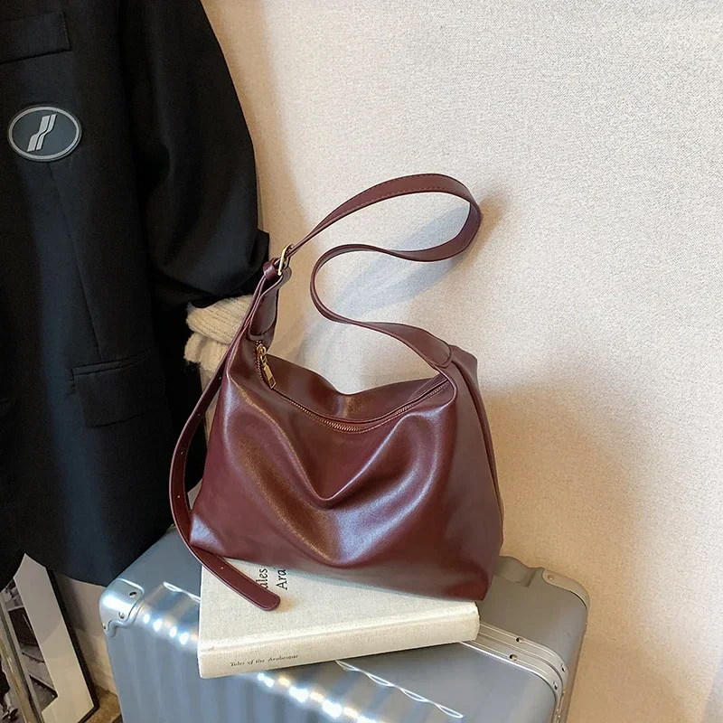 Bolso Retro, de gama alta, de nicho, informal y versátil para mujer, bolso de hombro de gran capacidad para ir al trabajo a la moda, bolsos para mujer