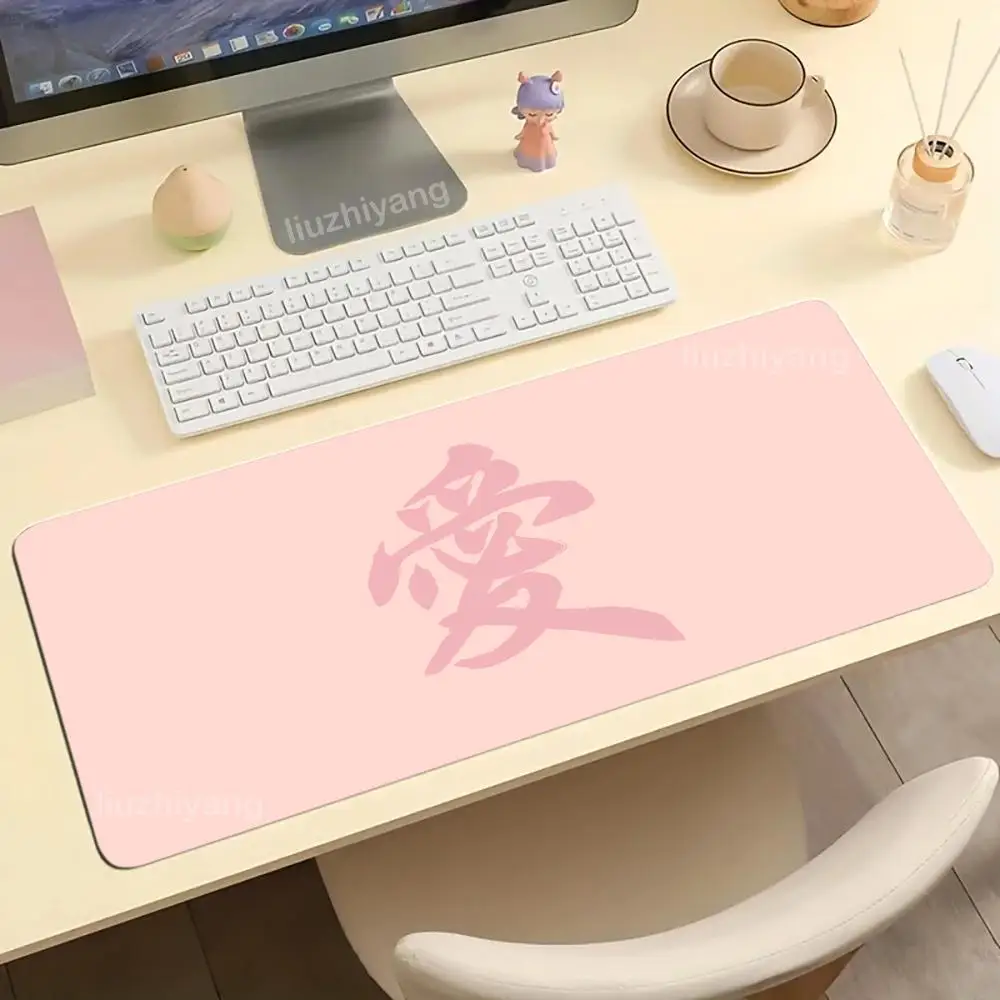 Tappetino per mouse con lettera cinese Amore Tappetino per tavolo da gioco per ufficio di grandi dimensioni Tappetini per tastiera con bordo antiscivolo in gomma XXL Tappetini da scrivania lunghi
