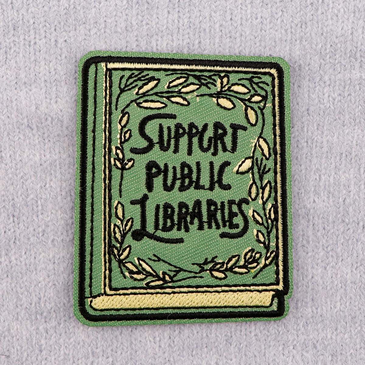 Book Lover Patches On Clothes Reading Enthusiast Iron on Embroidered Patches For Clothing DIY Stripes Applique Accessory