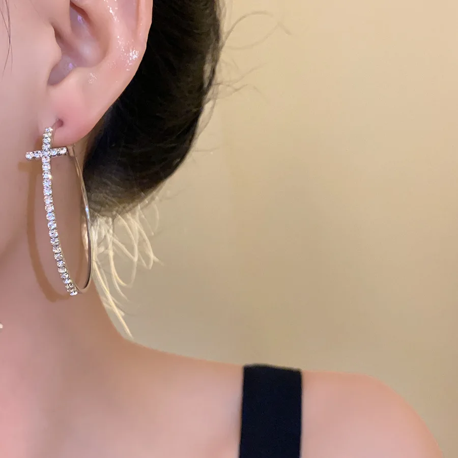 Thumbnail 3 - #35 Best Earrings to Buy In 2026