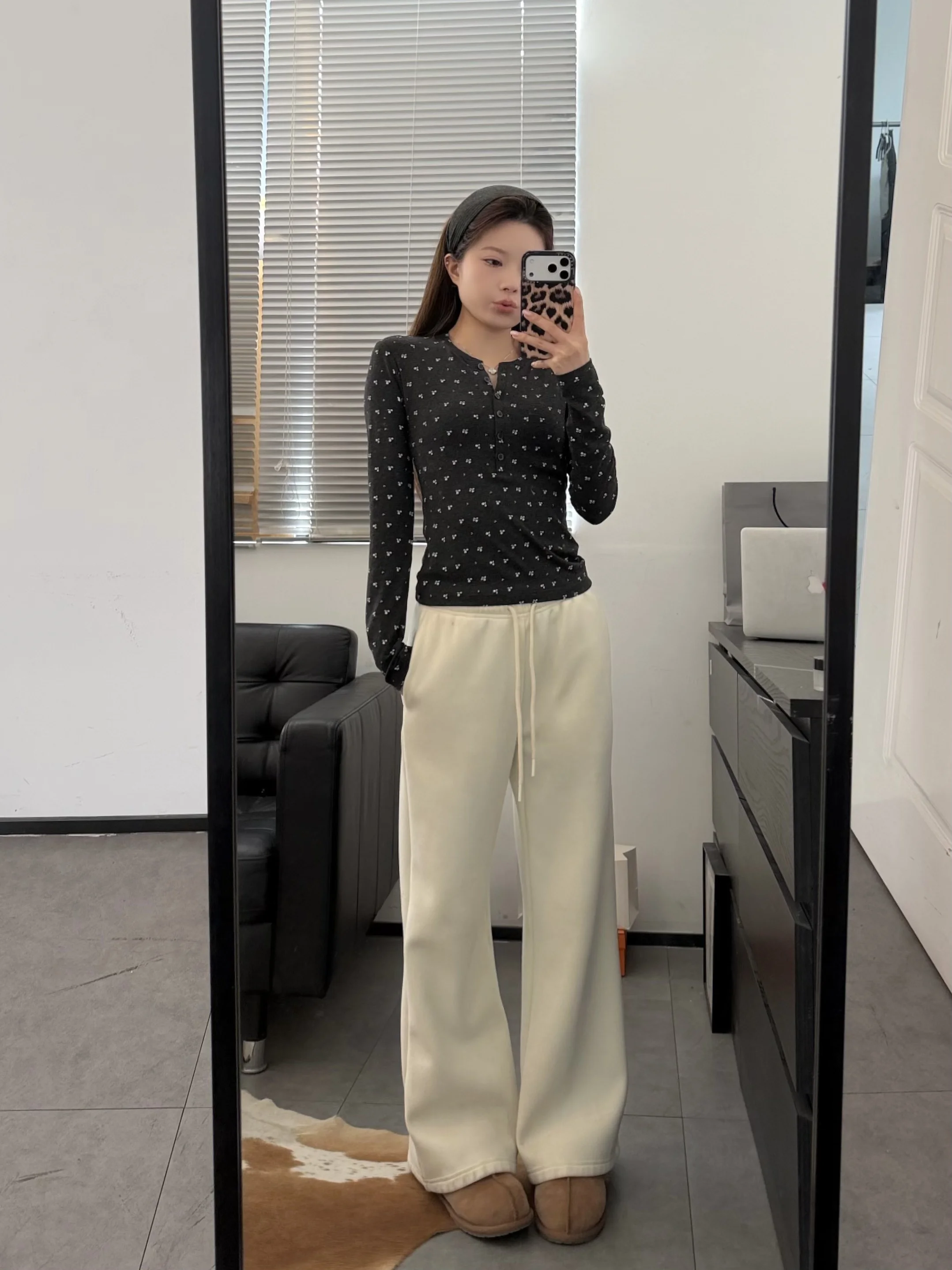 

Женская футболка Viiwen в корейском стиле, с цветочным принтом, на подкладке, приталенная, универсальная, повседневная, из хлопка