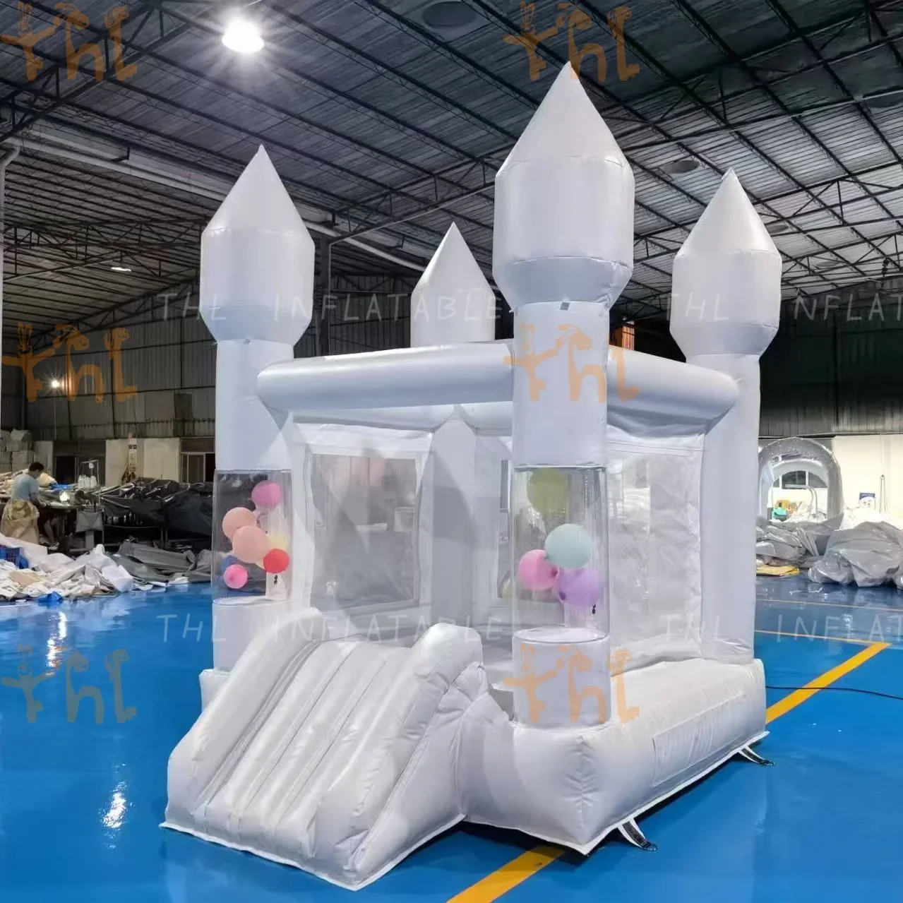 Castillo inflable blanco pequeño vendedor caliente de la casa del salto blanco del partido del PVC para la boda con el soplador