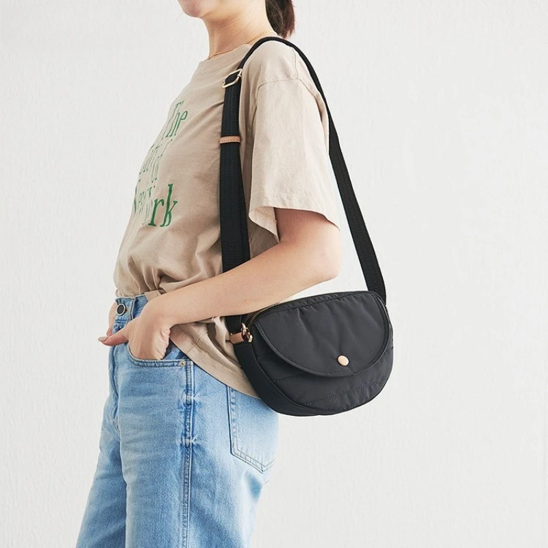 

YIFAN Women Small Bag Phone , Premium Nylon New Women's Dumpling Bag Mini Shoulder Bag for Travel and Commuting